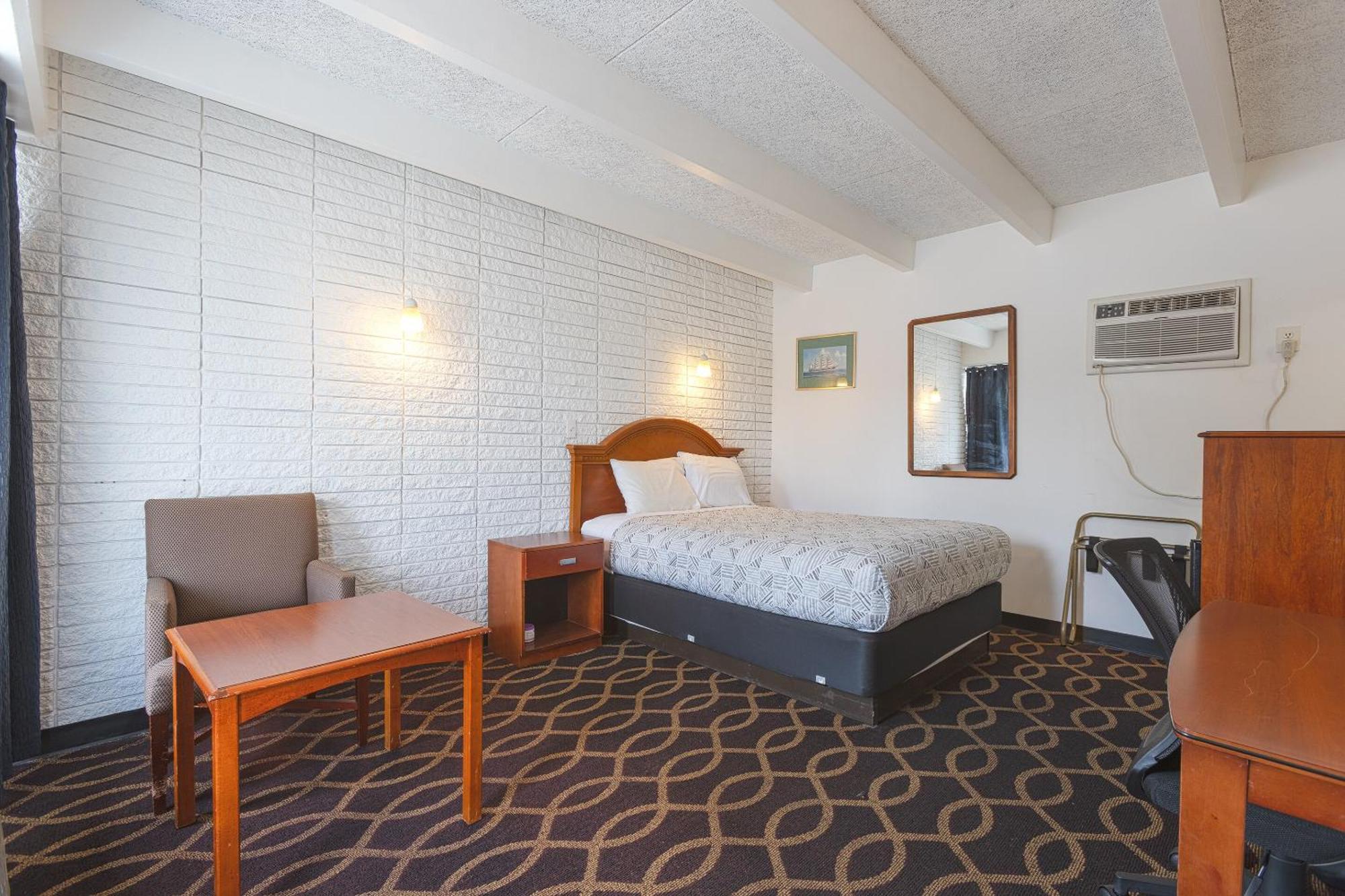 Sonrise Inn Lincoln Hwy By Oyo Breezewood Exterior photo
