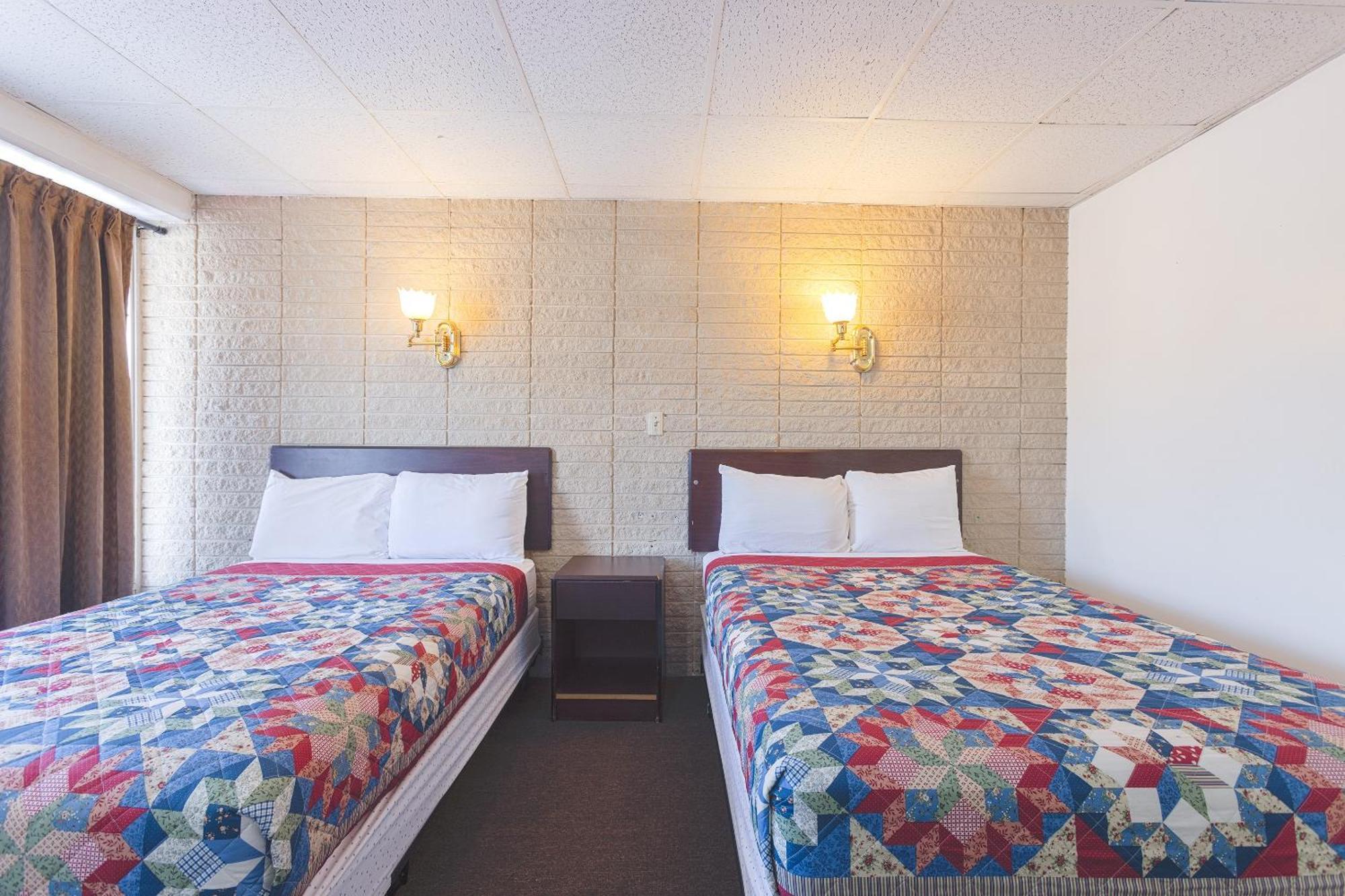 Sonrise Inn Lincoln Hwy By Oyo Breezewood Exterior photo